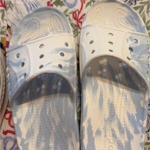 CROCS White & Light Blue Marble Slip-On Sandals